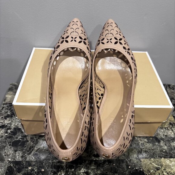Micheal Kors Women's MK Flex Mid Perforated Pumps Nude SZ: 9M - Picture 7 of 16